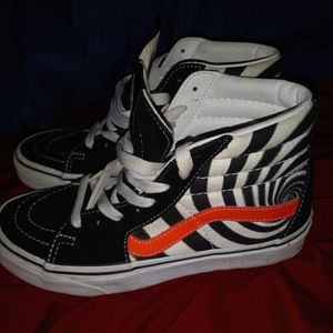 Vans kids size 4.5 didn't fit